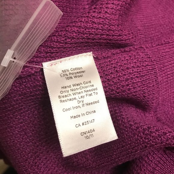 2 for $10 ✨ Talbots cardigan size SP💜 - Picture 5 of 6